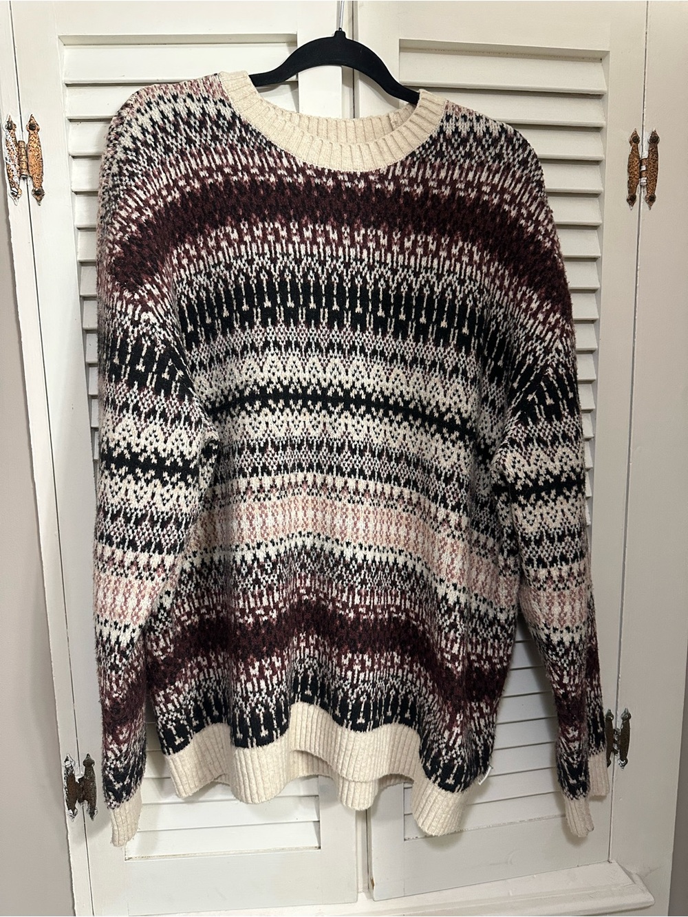 Hollister Cream Sweater with Black, Burgundy & Pink Stripes